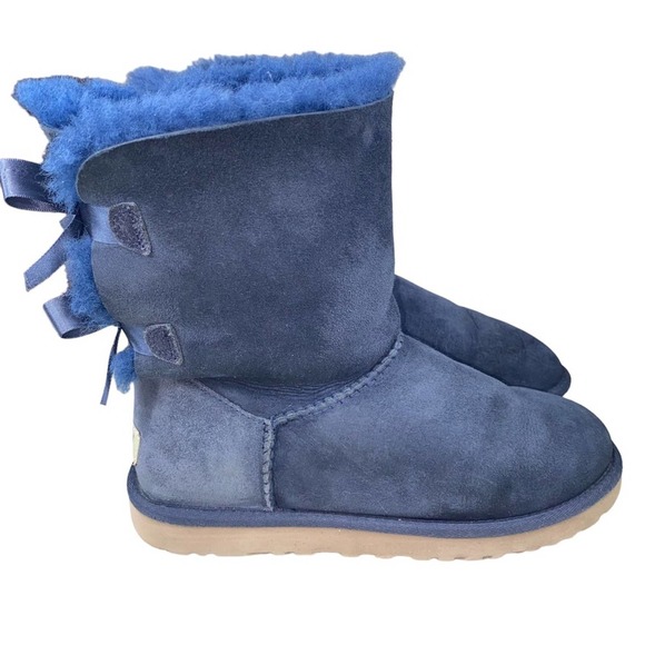 UGG Shoes - UGG Women’s Bailey Button Blue Suede Casual Winter Boot Size US 7